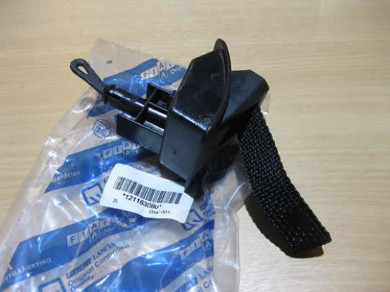 121163080 Vergrendeling achterbank rechts