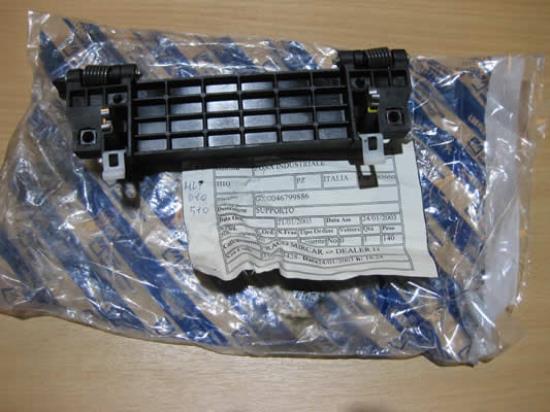 46799886 Steun binnenzijde slot rechts achterdeur