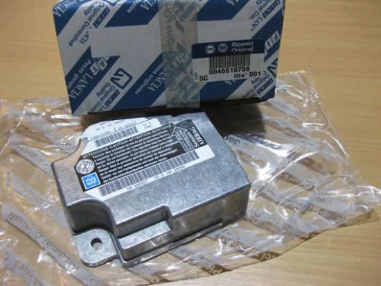 46810798 Airbag module