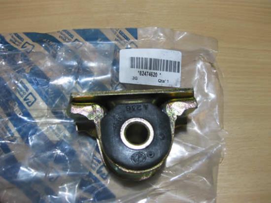 82474620 Bus elastisch