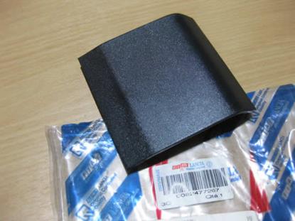 82477267 Plug rechts