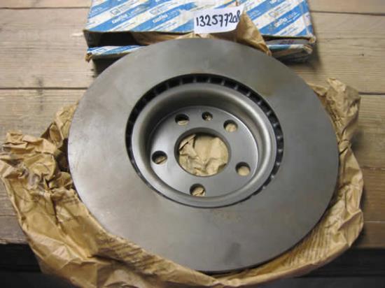 1325772080 Remschijf