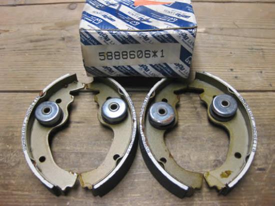 5888606 Remschoen set