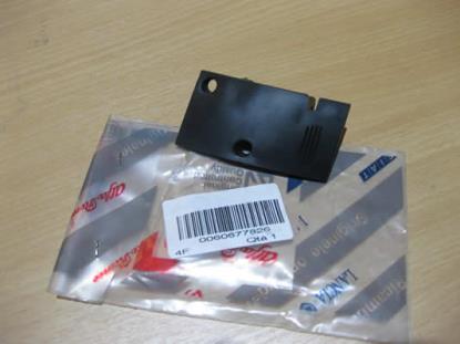 60677826 Bumper steun rechts