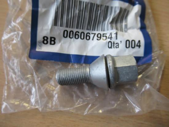60679541 Wielbout M12X1.25X25.5