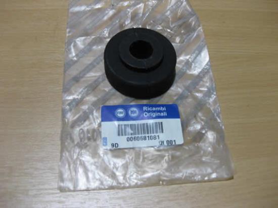 60681081 Rubber achtervering