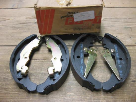 7081572 Remschoenset