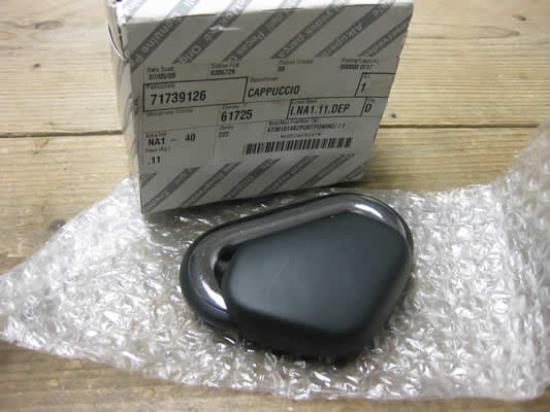 71739126 Afdekkap veiligheidsgordels