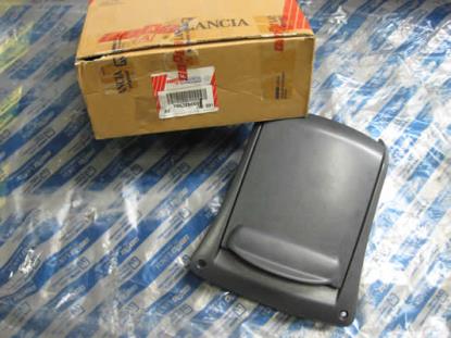 735326609 Afdekkap middenconsole