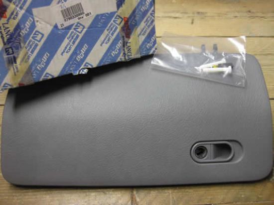 9790330866 Klep dashboard kastje