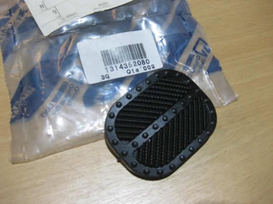 1314352080 Pedaalrubber koppelingspedaal
