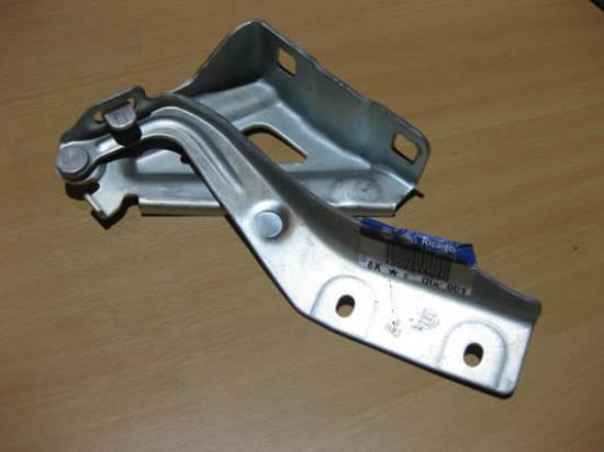 1352948080 Motorkap scharnier rechts