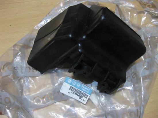 1357844080 Afdekkap ABS pomp