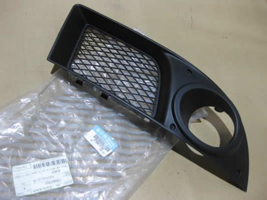 735417169 Voorbumper grille rechts