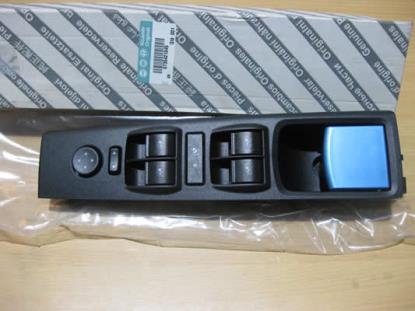 735421045 Raam schakelaar links