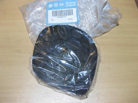 735423116 Grille luidspreker achterdeur links