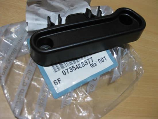 735423377 Hoedenplank beugel links