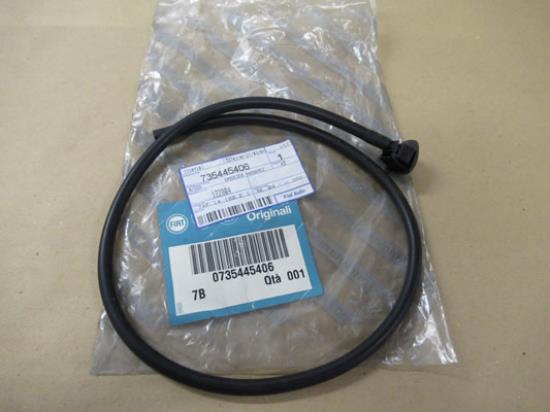 735445406 Sproeier met leiding rechtsvoor