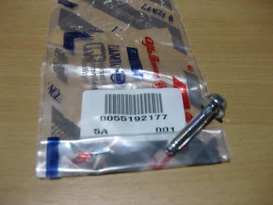 55192177 Bout M6x32mm