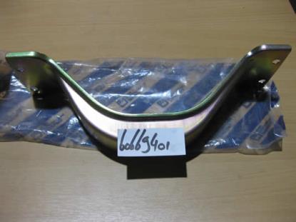 60669401 Uitlaat beugel