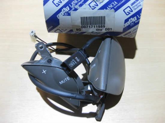 71711989 Stuurwiel bediening autoradio