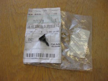 71717170 Montagepen rechts dashboard