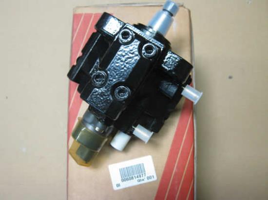 60814977 Injectiepomp 2.4 JTD 10v