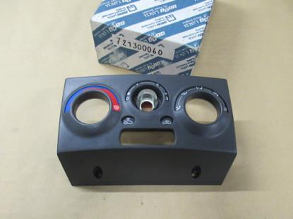 721300060 Sierstuk kachelbediening