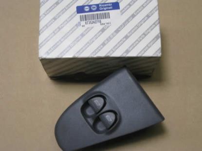 735242710 Schakelaar raambediening linksvoor