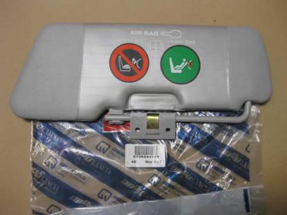 735244339 Zonneklep rechts