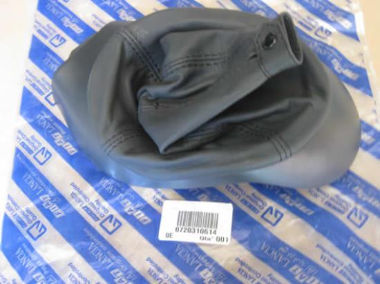 720310614 Leren pookhoes