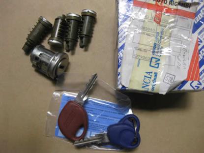 721085040 Slotenset compleet