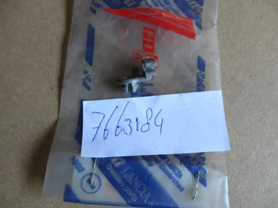 7663184 Clip deurslot