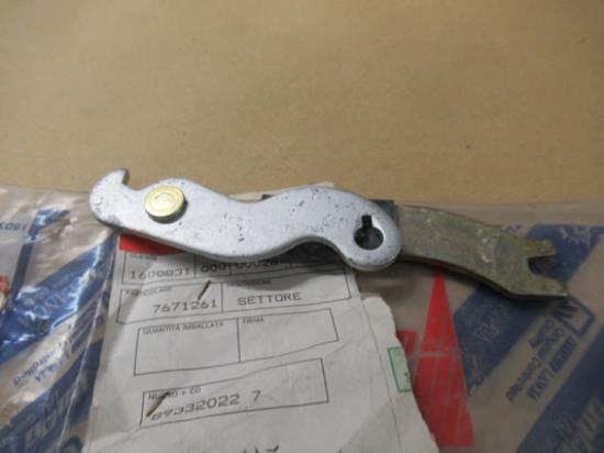 7671261 Handrem hevel rechterzijde