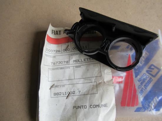 7673078 Leiding montage clip