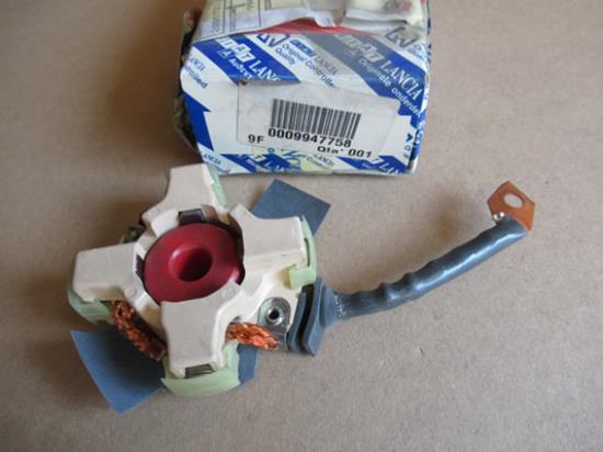 9947758 Startmotor kit bestaat uit koolborstel houder