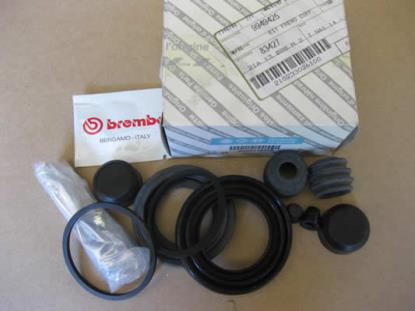 9949425 Remmenkit bestaat uit rubbers keerringen en bussen