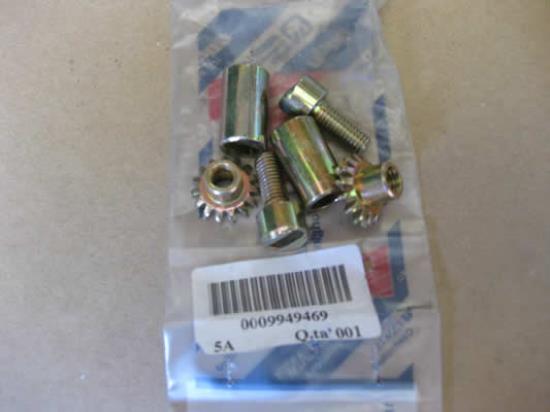 9949469 Remmenkit bestaat uit steller