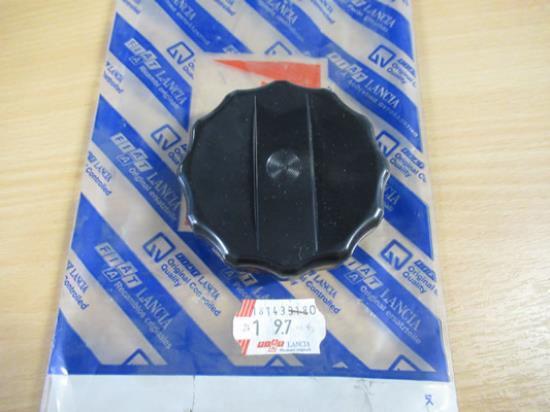 181433180 Knop voorstoelen