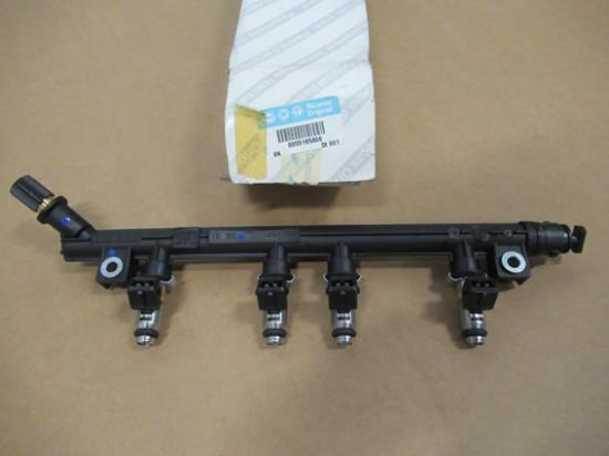 55195806 Injectorrail compleet met 4 injectoren