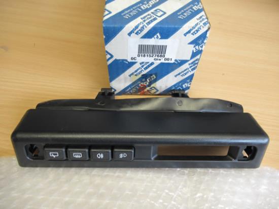 181527680 Sierstuk bedieningspaneel