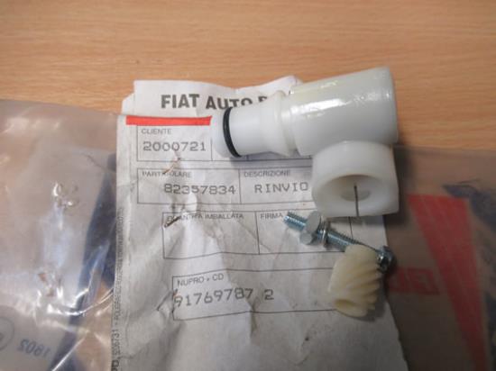 82357834 Tandwiel snelheidsmeter