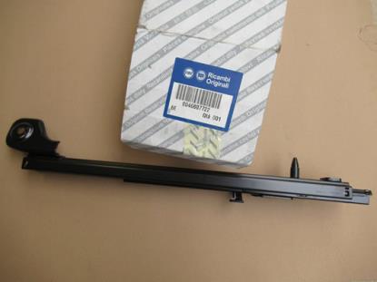 46807722 Geleiding rail voorstoelen