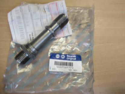 7597773 Aansluiting warmtewisselaar naar oliefilter