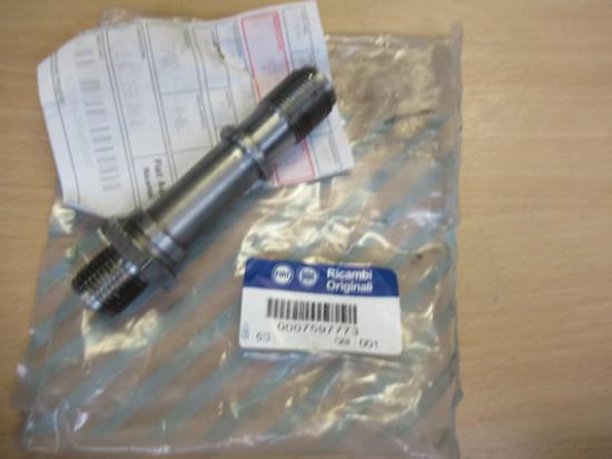 7597773 Aansluiting warmtewisselaar naar oliefilter