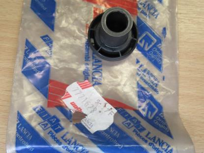 7771628 Steun voorbumper