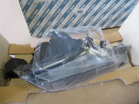 46408279 Koplamp rechterzijde