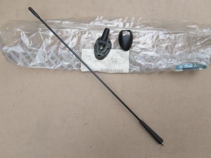 7775581 Antenne met voet