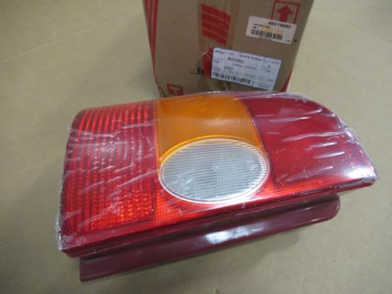 46519892 Achterlicht links