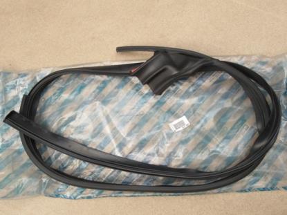 46818787 Rubber bestuurderszijde